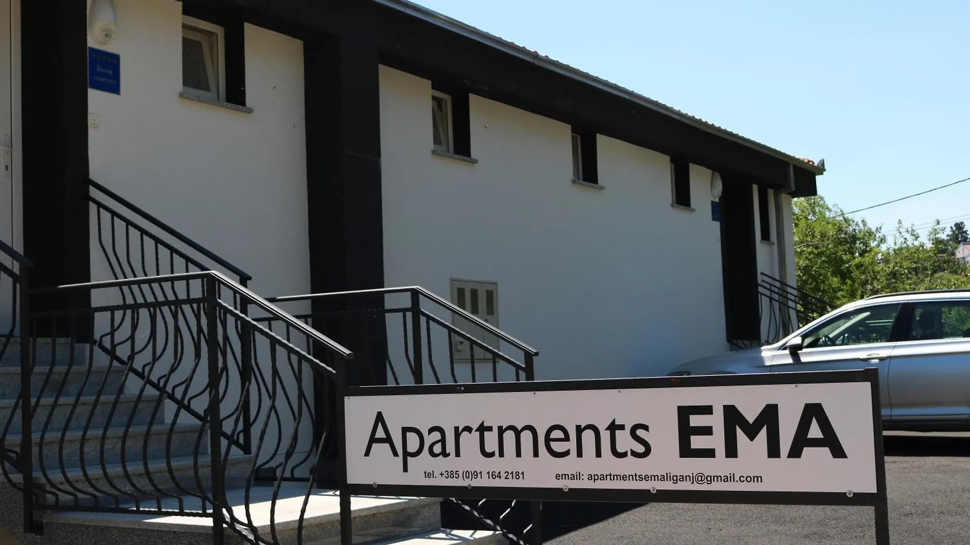 Apartments Ema Lovran