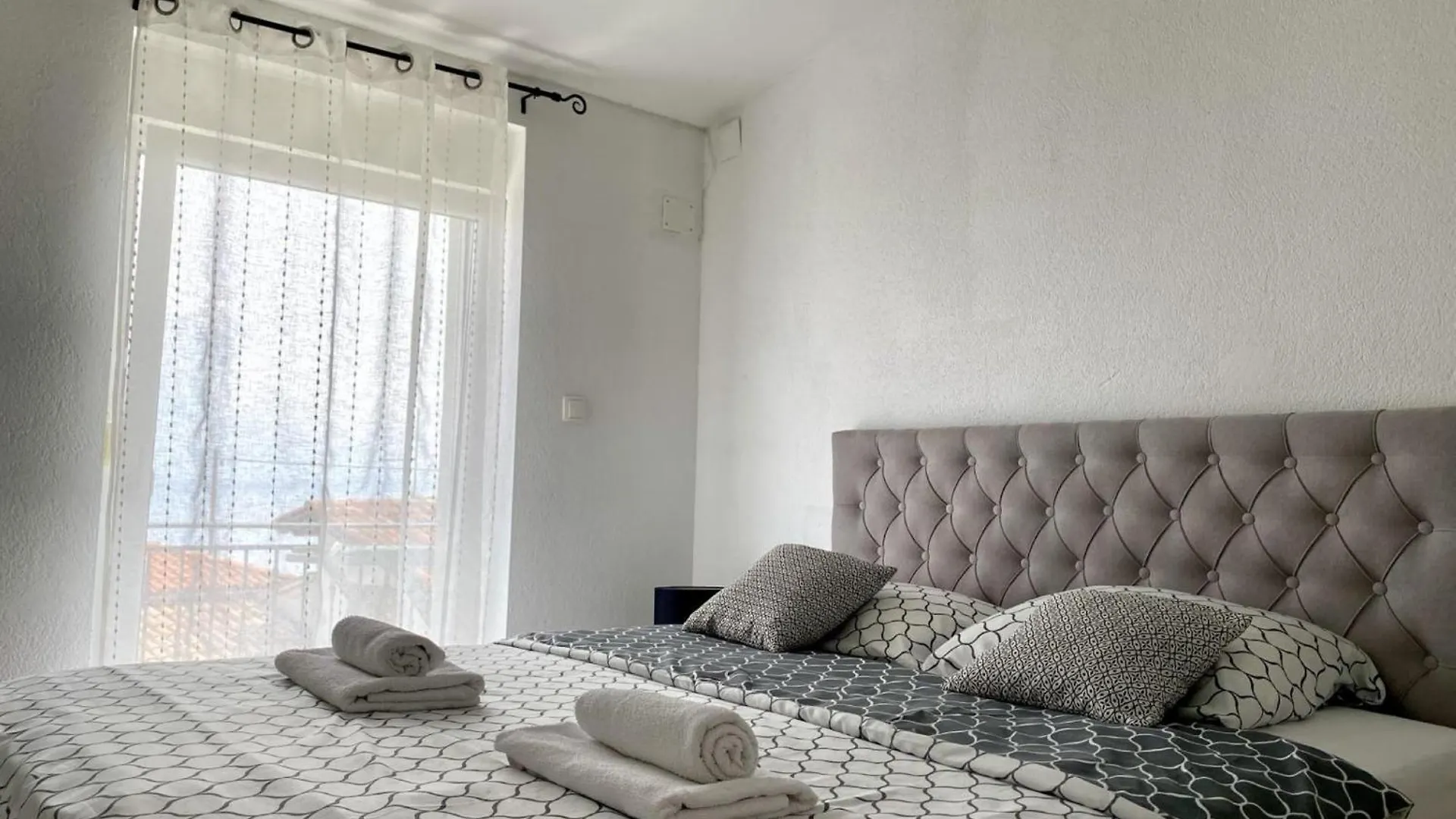 Apartments Ema Lovran